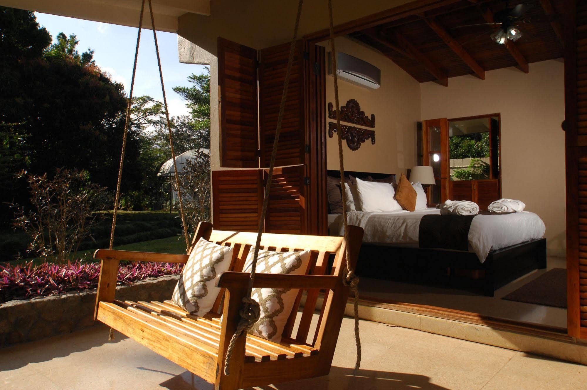 Crater Valley Boutique Hotel El Valle de Anton Exterior photo