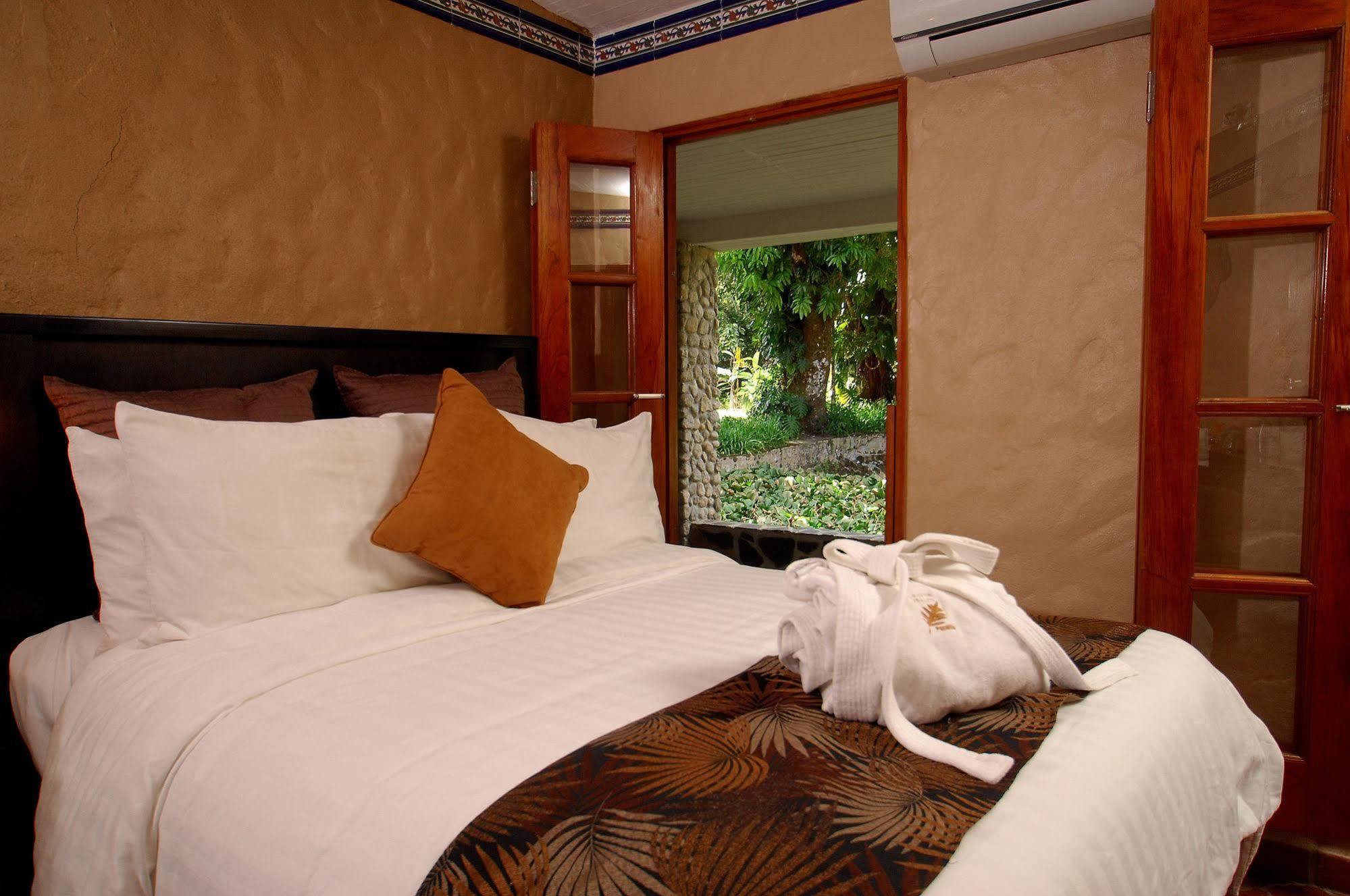 Crater Valley Boutique Hotel El Valle de Anton Exterior photo